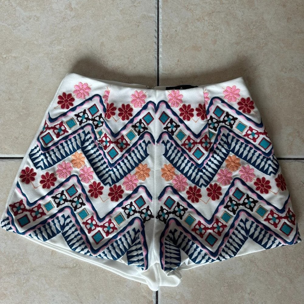 Lulu's - High Waist Shorts